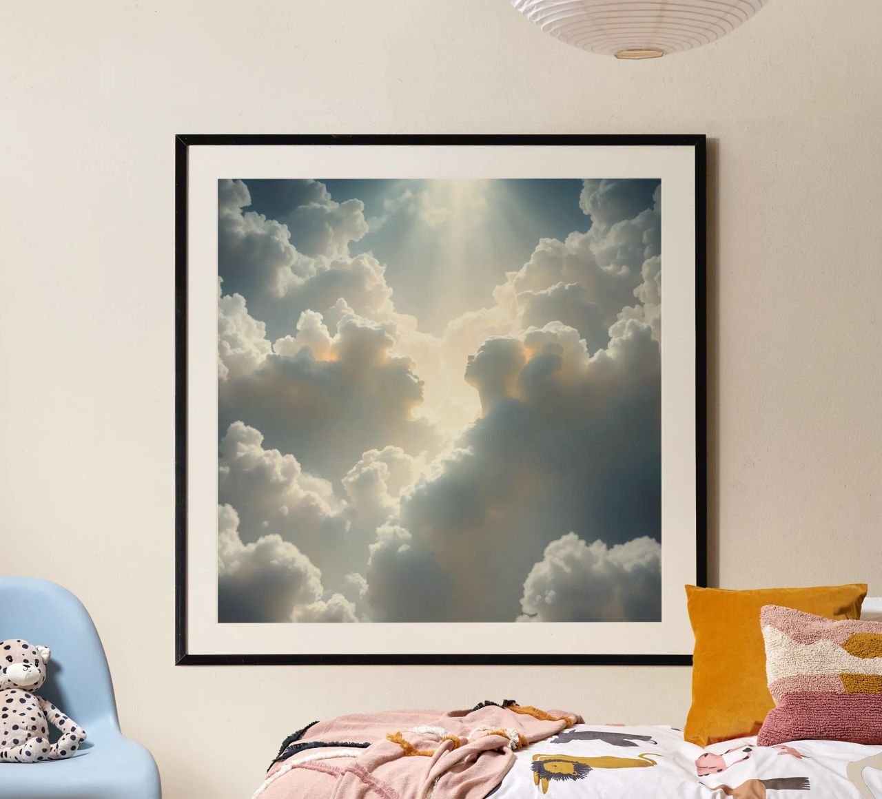 Majestätische Wolken, die vom Sonnenlicht beleuchtet werden, enthüllen eine ätherische Form Poster von DesignDoodle