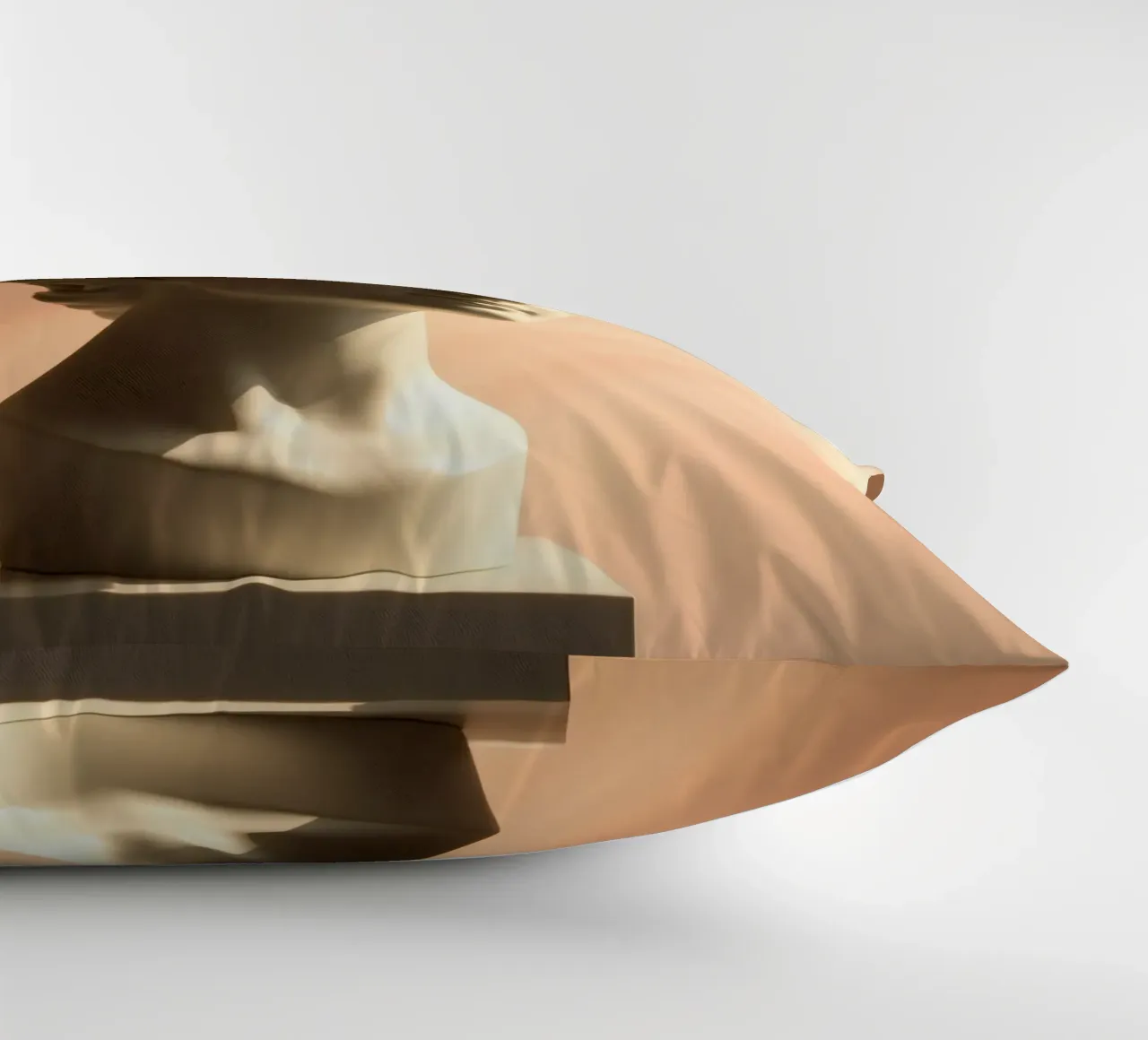 Scultura in marmo bianco di una testa di donna illuminata da una luce soffusa. cuscino da DesignDoodle