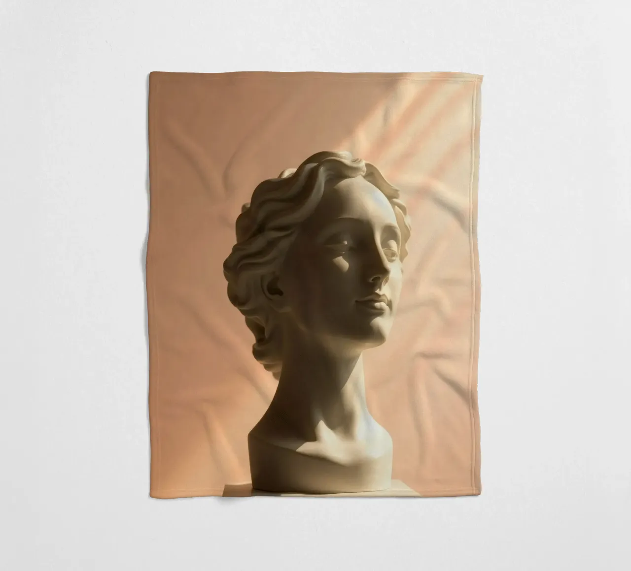 Scultura in marmo bianco di una testa di donna illuminata da una luce soffusa. coperta in pile da DesignDoodle