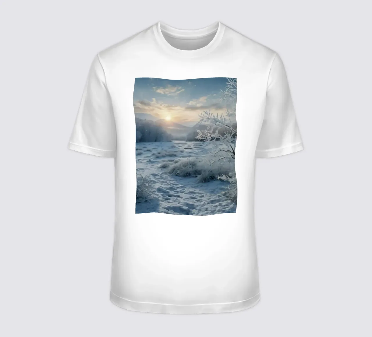 Die Wintersonne geht über einer frostigen, von Bäumen umgebenen Wiese auf T-Shirt von DesignDoodle