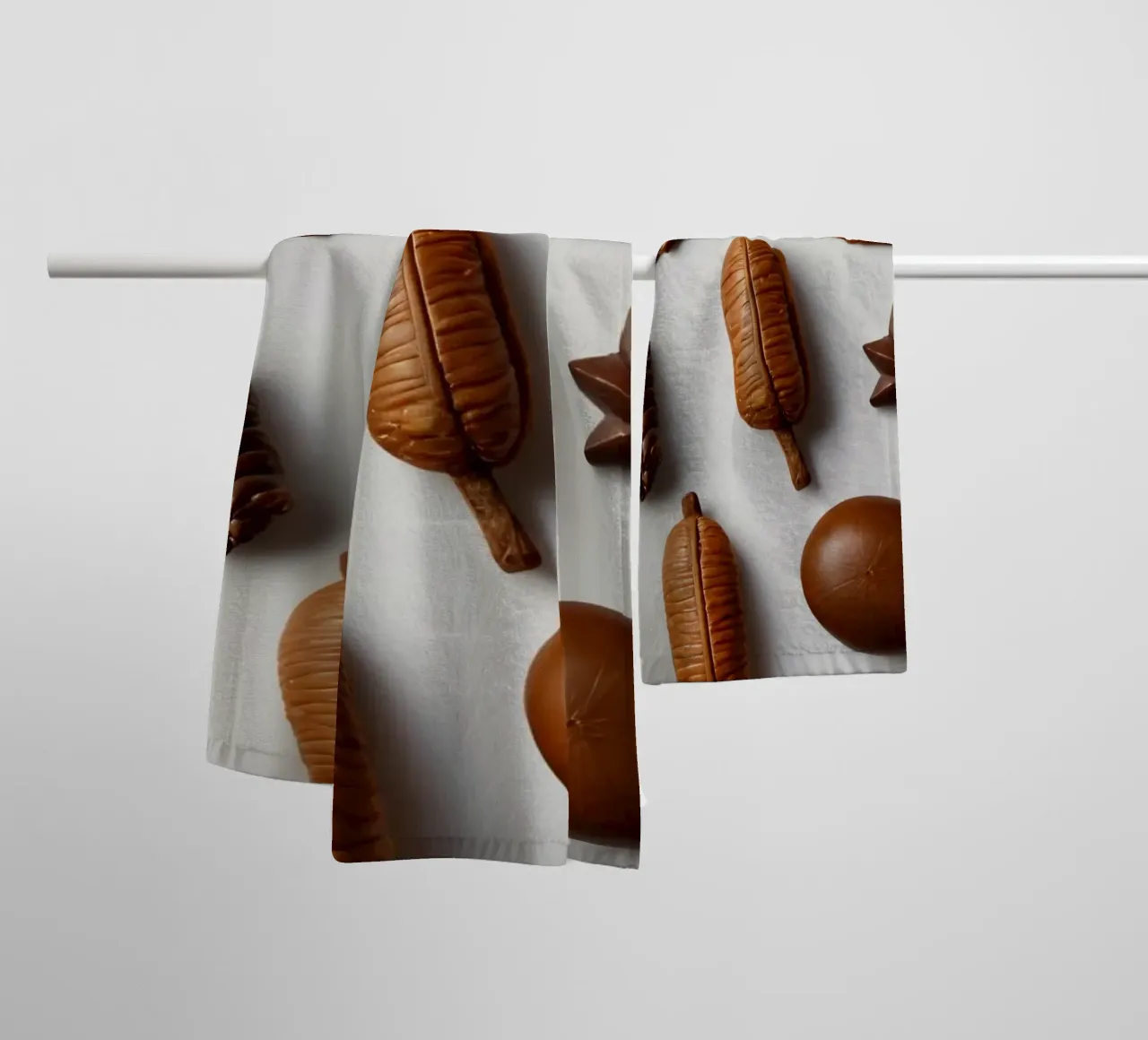 Sortiment sortierter Pralinen auf hellem Hintergrund Handtuch von DesignDoodle