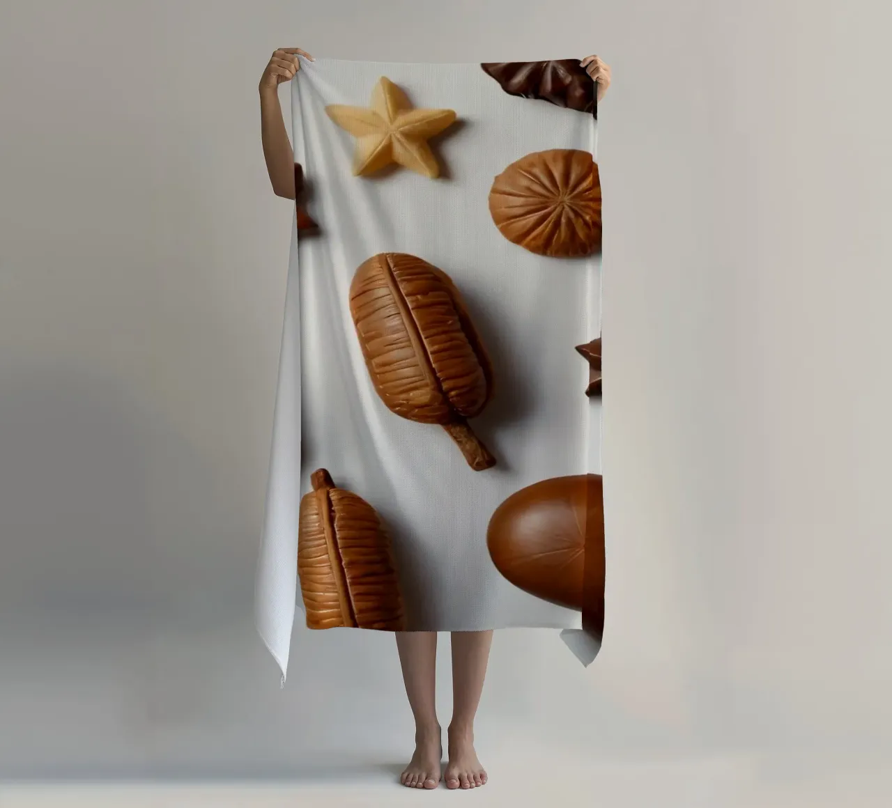 Sortiment sortierter Pralinen auf hellem Hintergrund Strandtuch von DesignDoodle