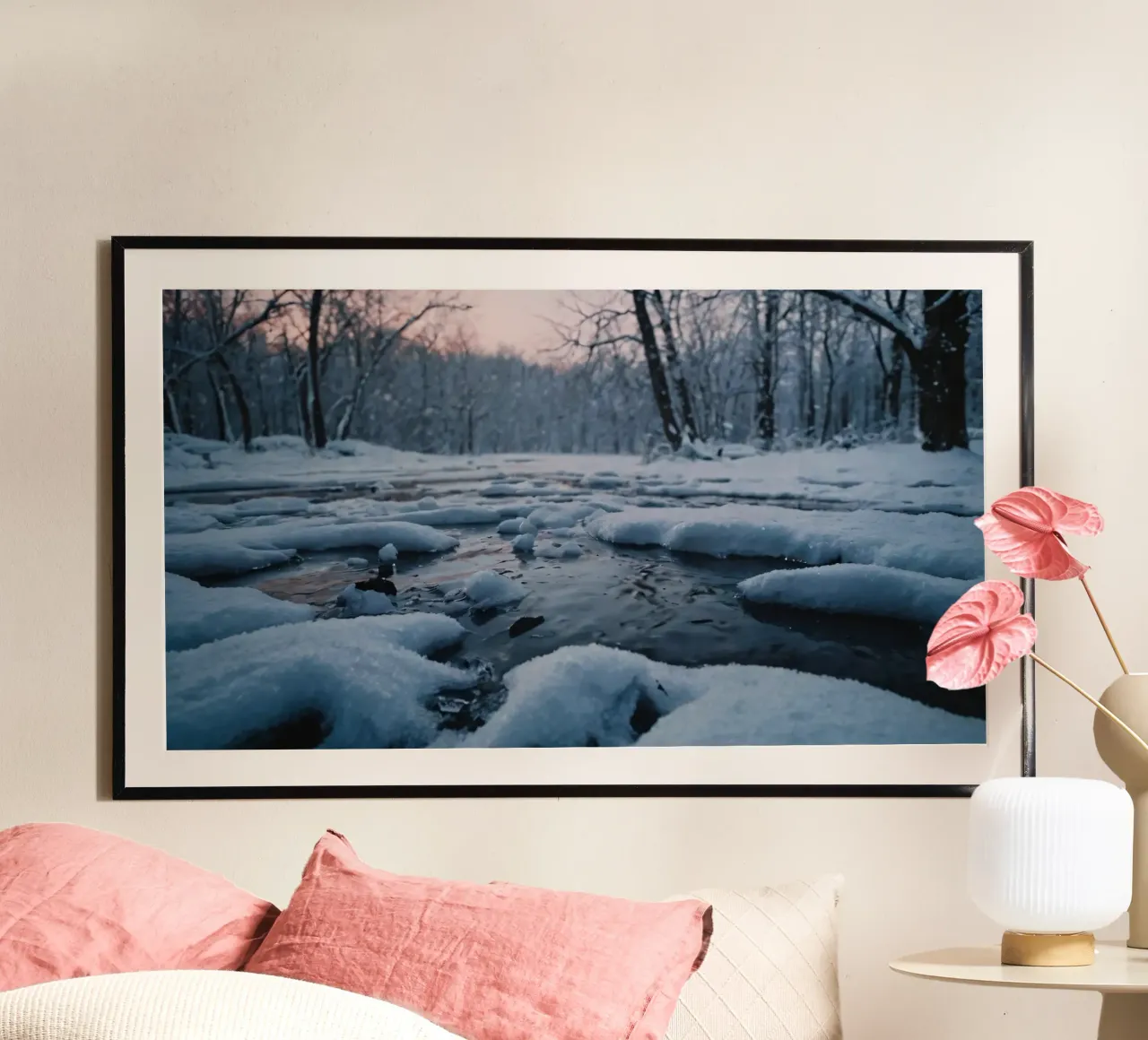 Sereno paesaggio invernale con acqua che scorre circondata da neve carta hahnemühle da DesignDoodle