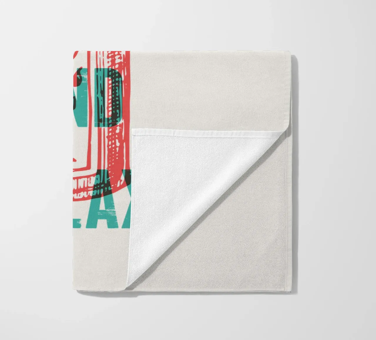 Nip achterover en ontspan strandhanddoek van Vintagrafica