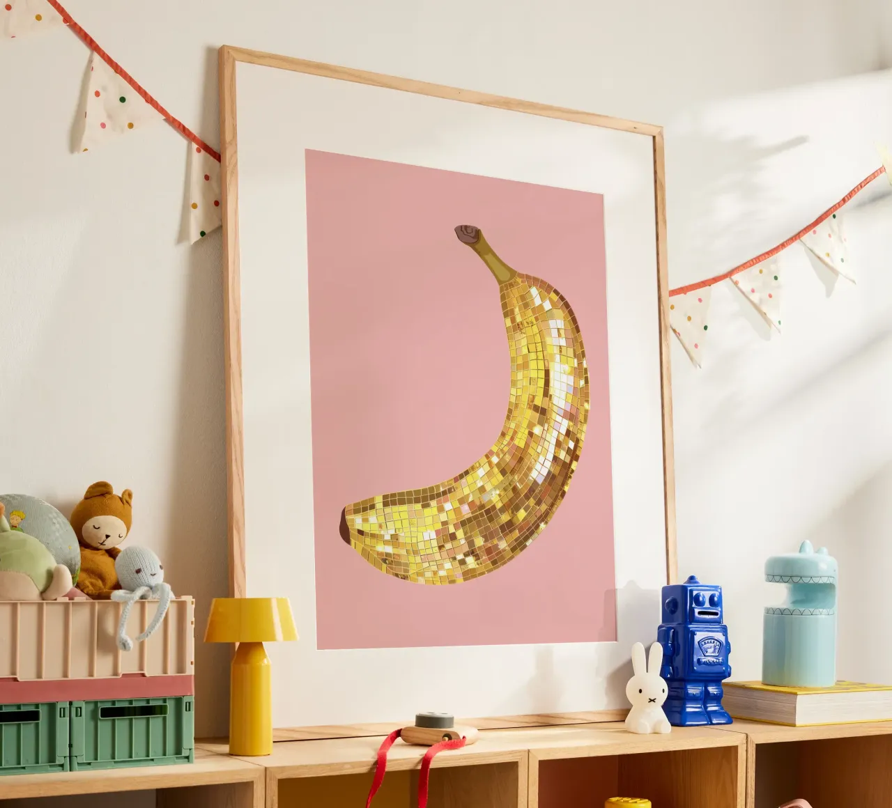 Banana Disco Ball in rosa poster da Peaches Art Prints
