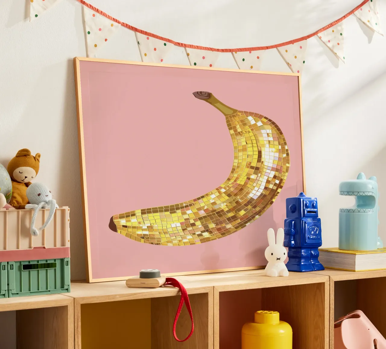 Banana Disco Ball in rosa poster da Peaches Art Prints