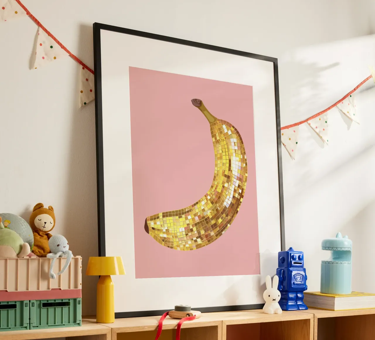 Banana Disco Ball in rosa poster da Peaches Art Prints
