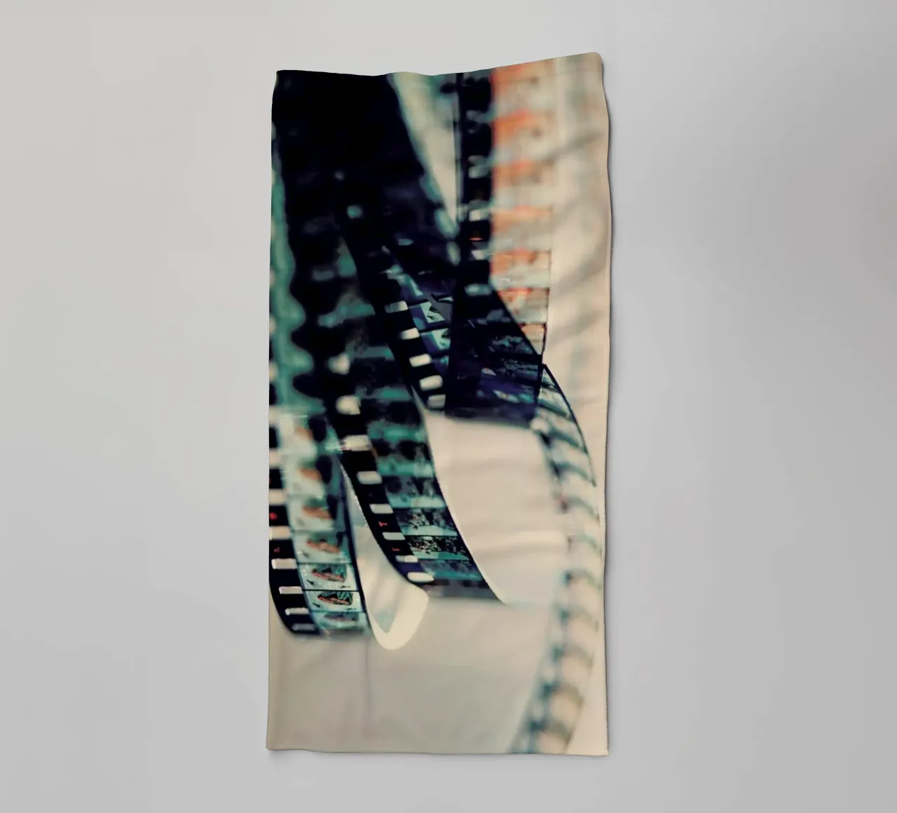 Super 8 asciugamano da bagno da Ingrid Beddoes