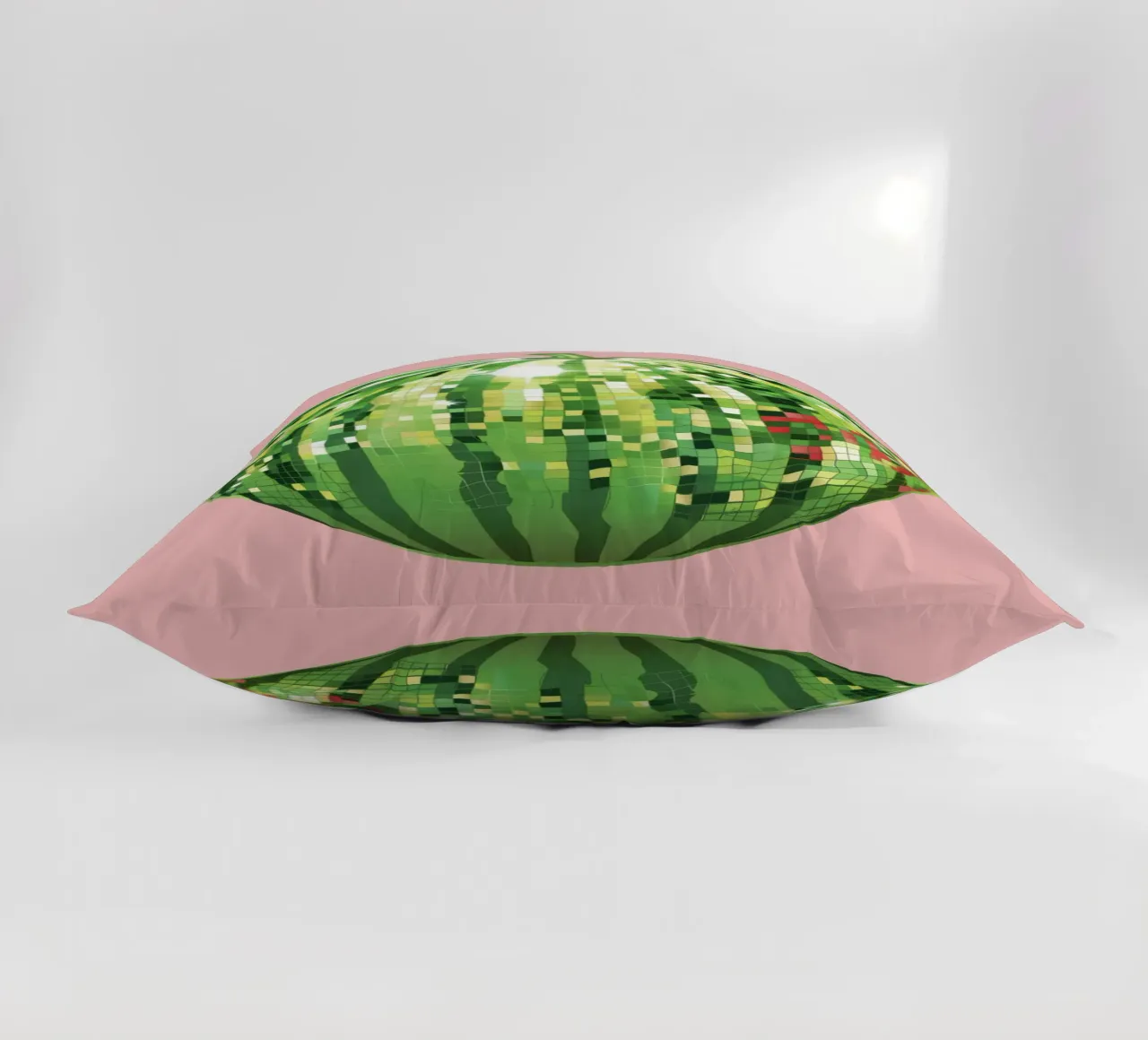 Palla da discoteca all'anguria in rosa - Frutta cuscino da Peaches Art Prints