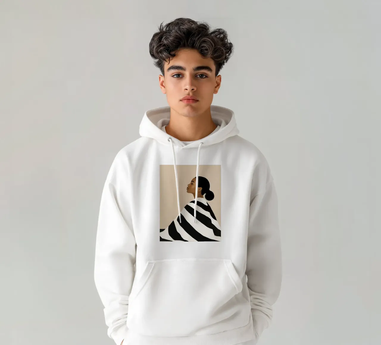 Ritratto di donna con abito a righe bianche e nere felpa con cappuccio da Take Your Art BV