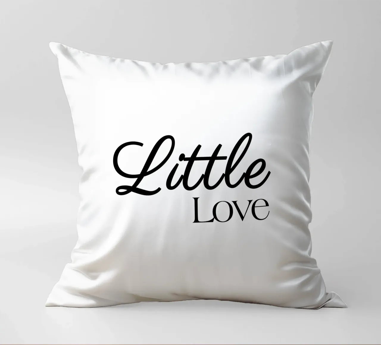 Piccolo amore cuscino da YV TYPOGRAPHY