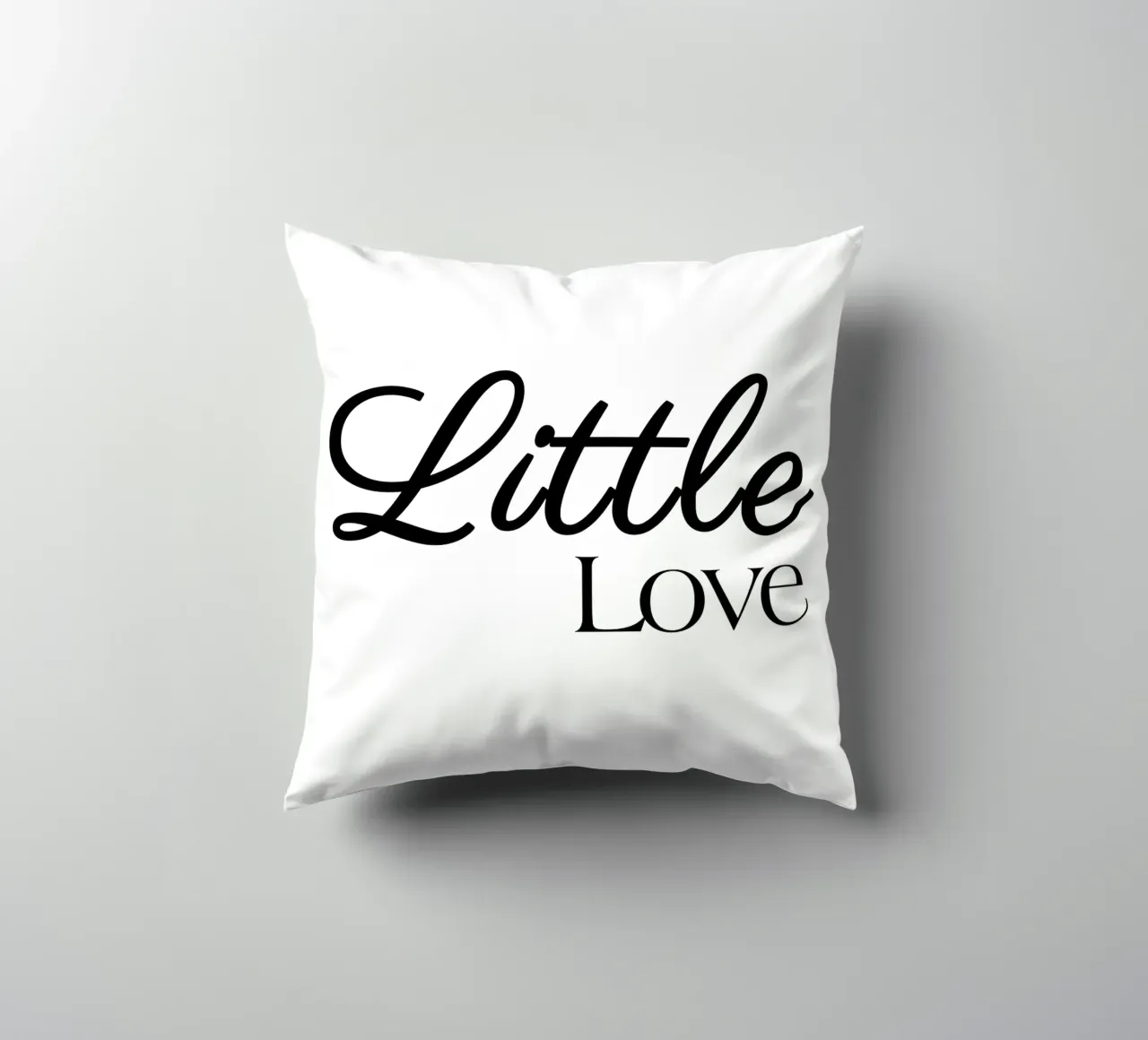 Piccolo amore cuscino da YV TYPOGRAPHY