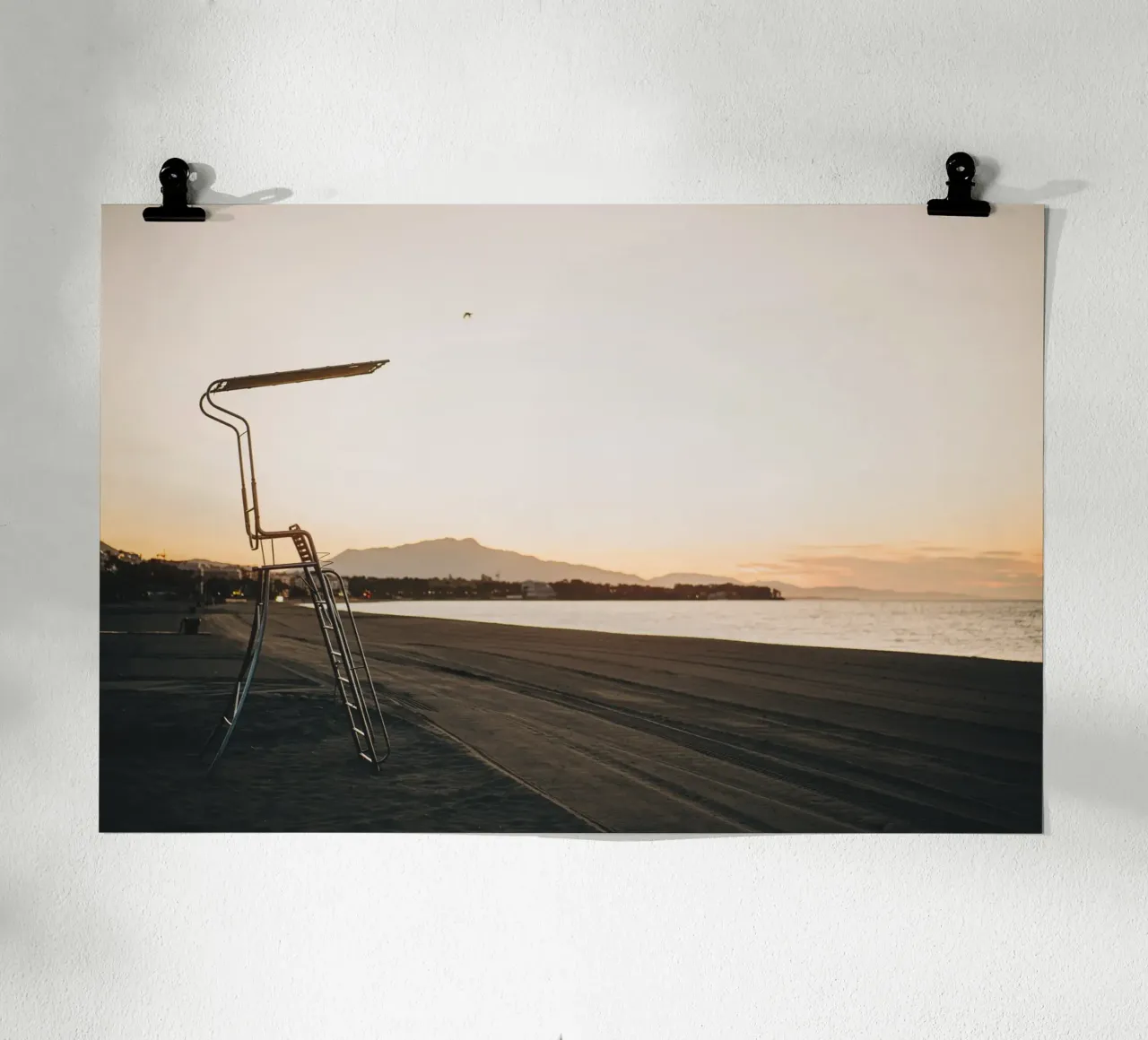 Alba sulla spiaggia in Spagna: mattine in Andalusia carta hahnemühle da Bold and Retro