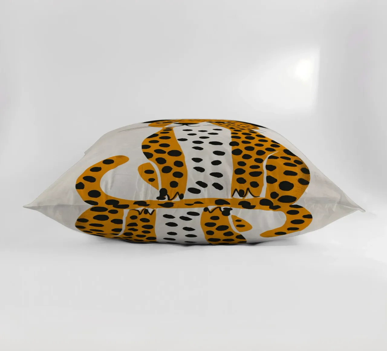 Boho Nursery 3 Leopard cuscino da Boho Print Collection
