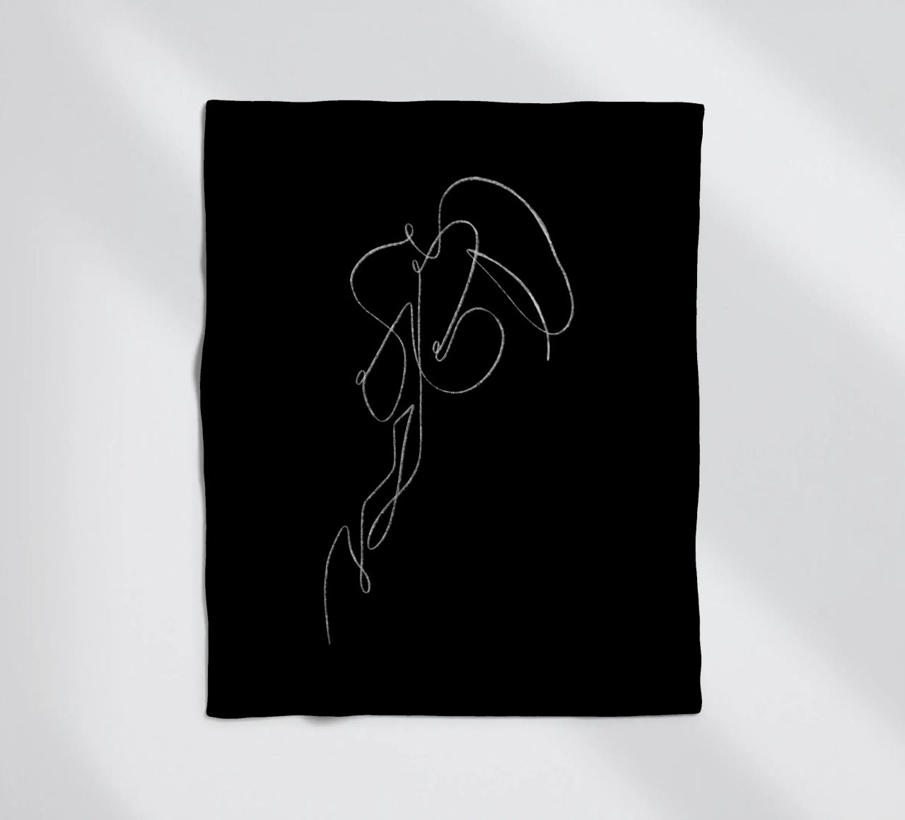 Seductive Lines schwarz Fleecedecke von ArtDesign by KBK