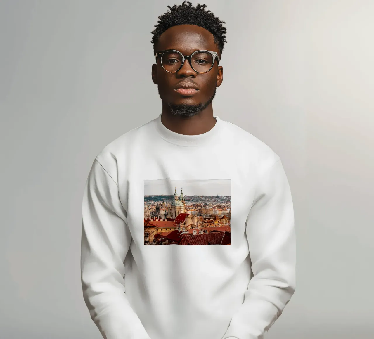 Prag, Tschechien - Retro Aussicht über Stadt & Karlsbrücke Sweatshirt von Bold and Retro