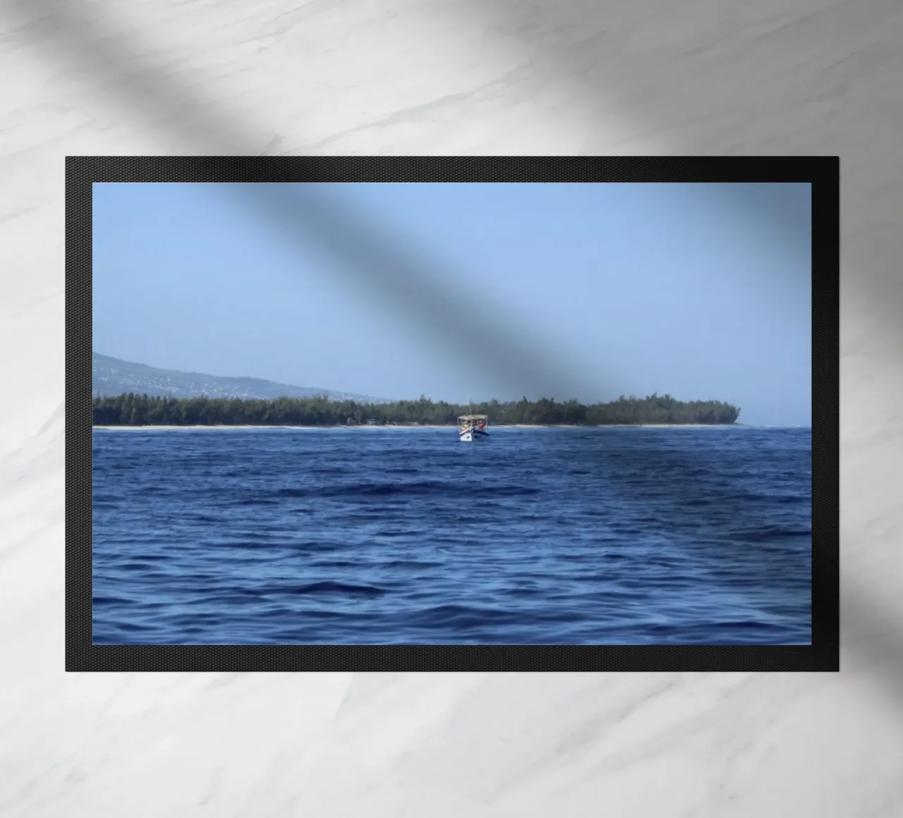 Offshore boat deurmat van Léa Lefebvre Photography