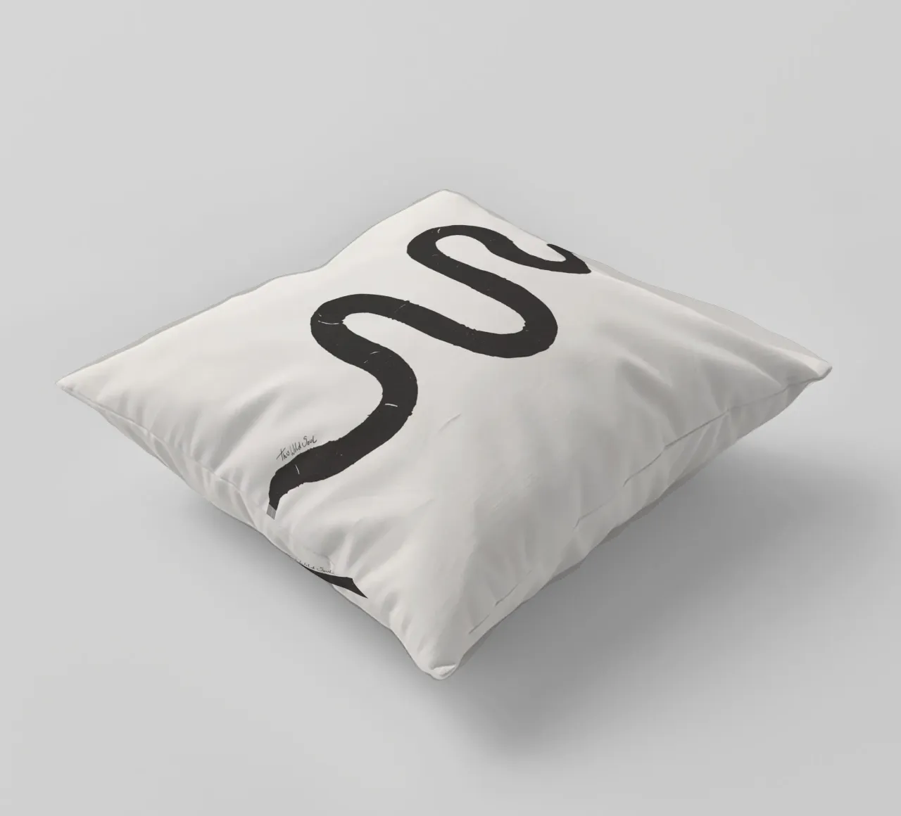 Gesso e carbone Organico Minimalista Boho Snake cuscino da This Wild Soul - Illustration