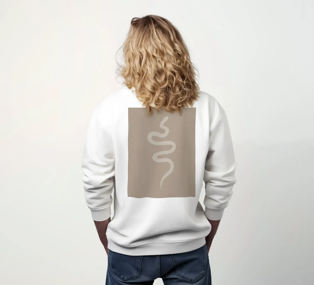 Boho Beige Gesso Bianco Serpente - Minimalista Astratto Organico felpa da This Wild Soul - Illustration