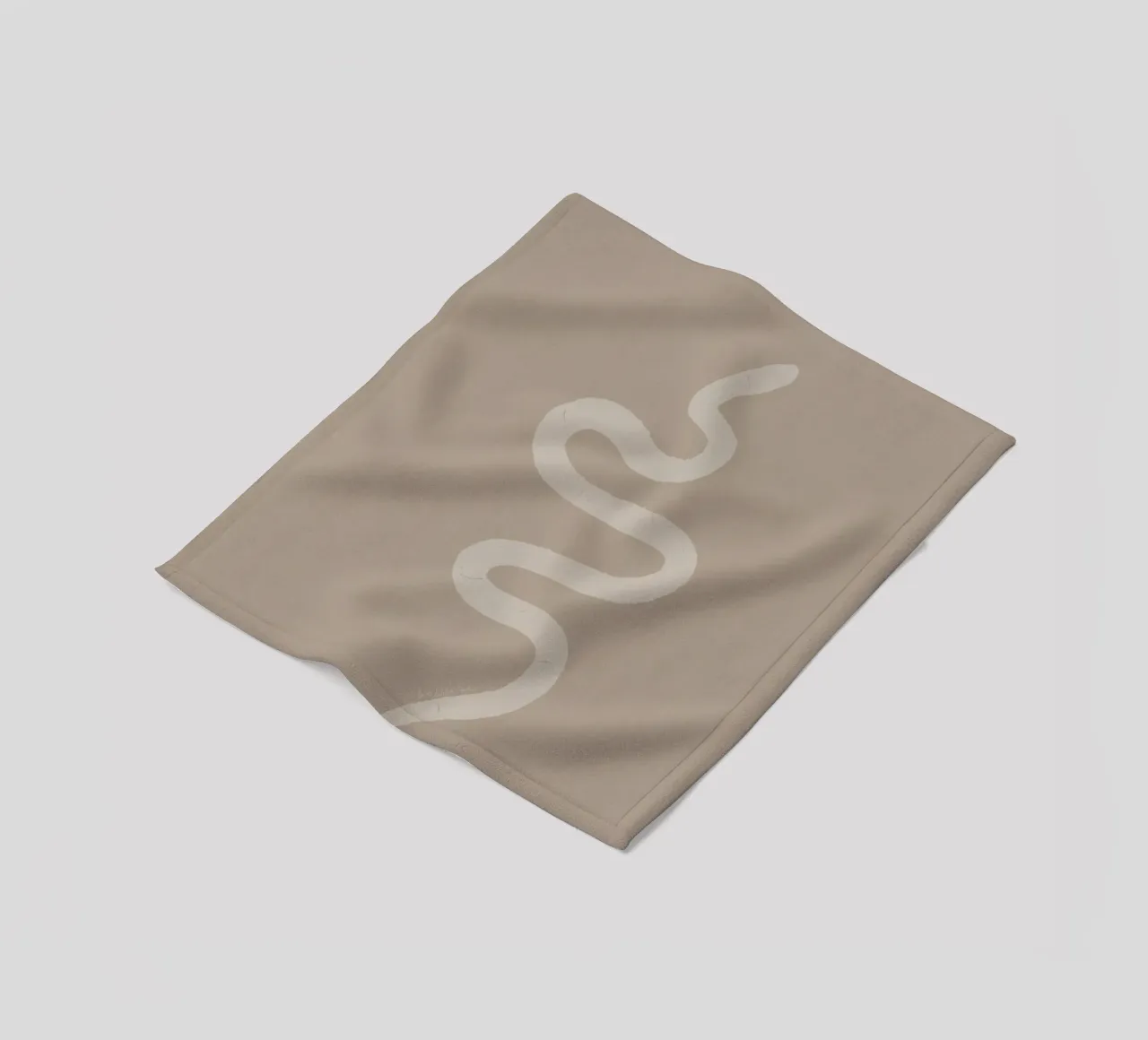 Boho Beige Gesso Bianco Serpente - Minimalista Astratto Organico coperta in pile da This Wild Soul - Illustration