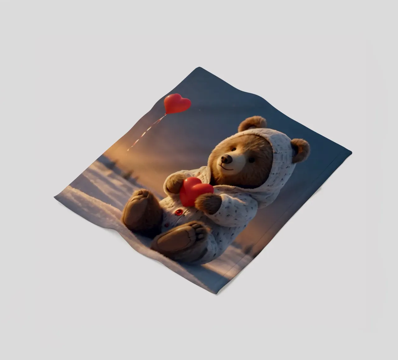 Un orsacchiotto con un'accogliente felpa con cappuccio stringe un cuore in una terra invernale coperta in pile da DesignDoodle