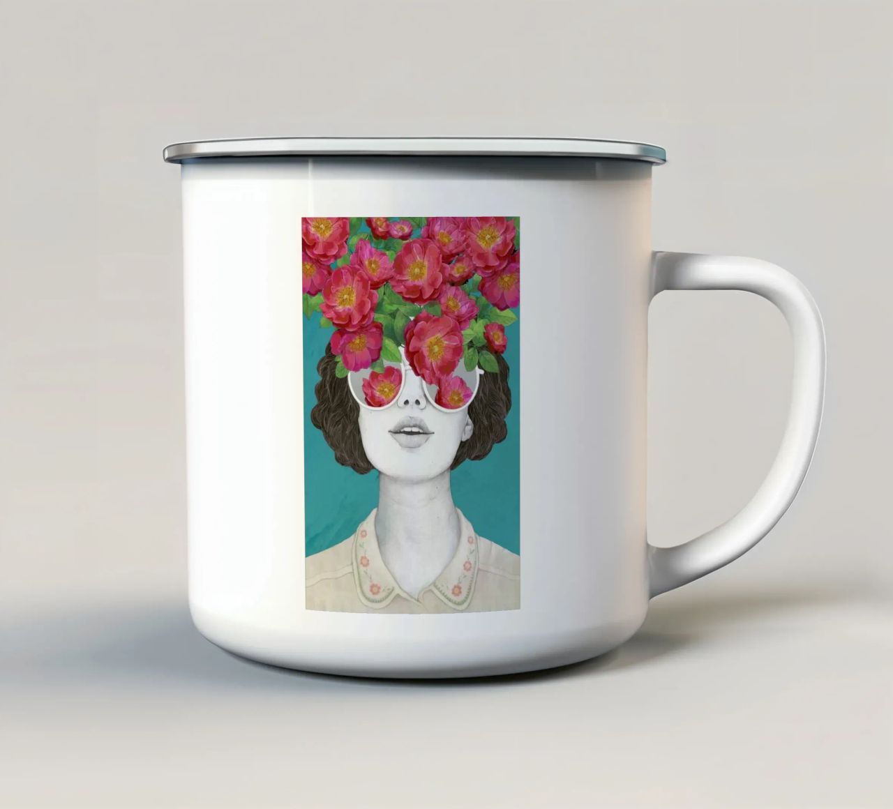 Rose Tinted tazza in smalto da Laura Graves
