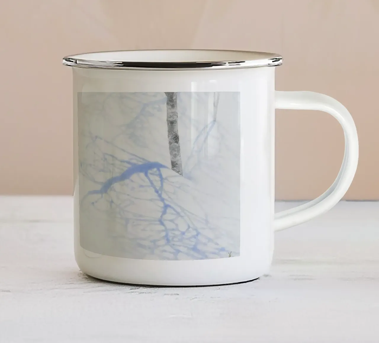 Composizione dell'ombra tazza in smalto da Noji-Mikiko