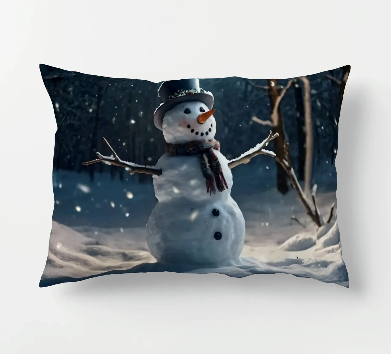 Un allegro pupazzo di neve si trova in una radura innevata in una giornata invernale. cuscino da DesignDoodle
