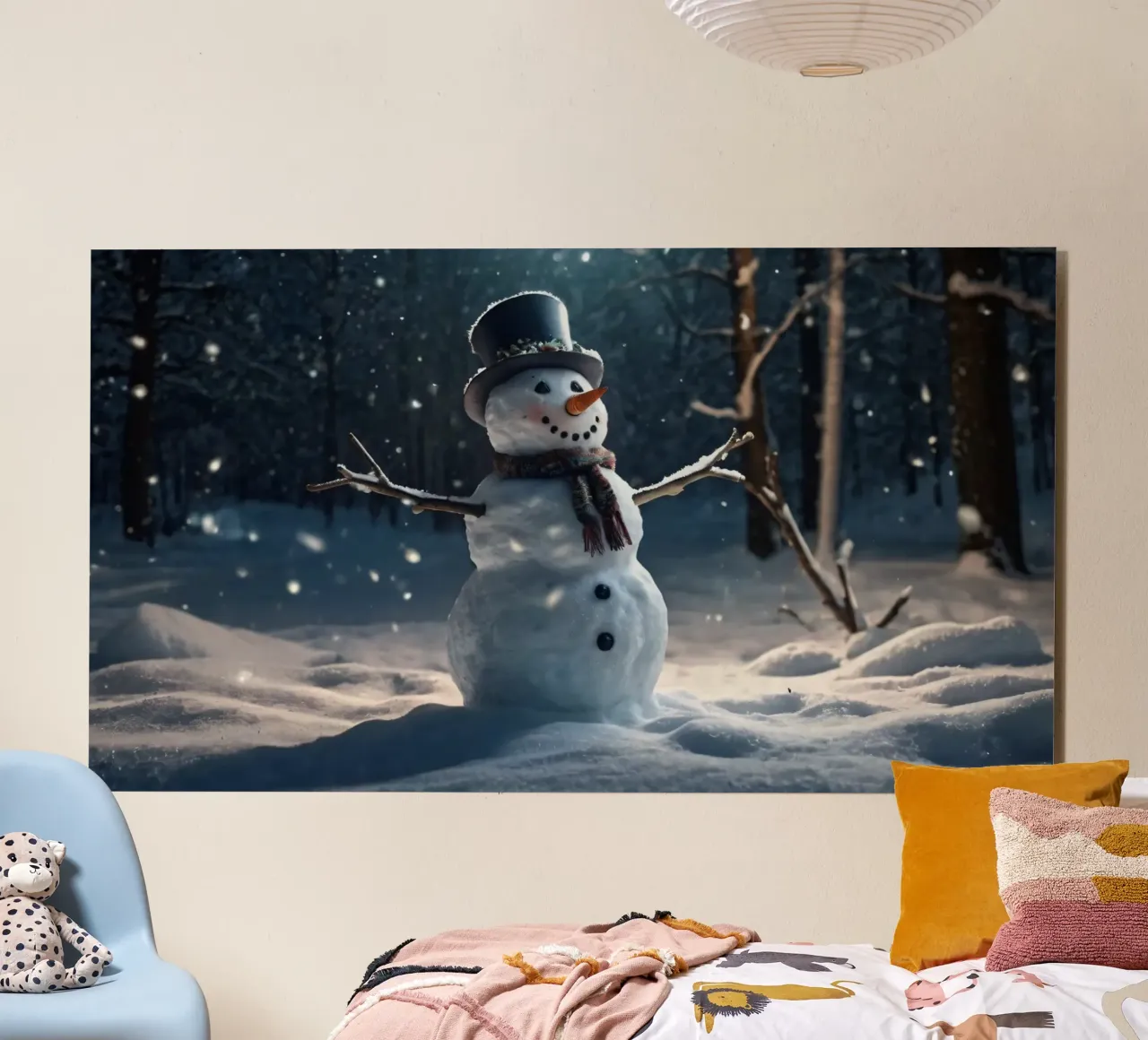 Un allegro pupazzo di neve si trova in una radura innevata in una giornata invernale. alluminio dibond da DesignDoodle