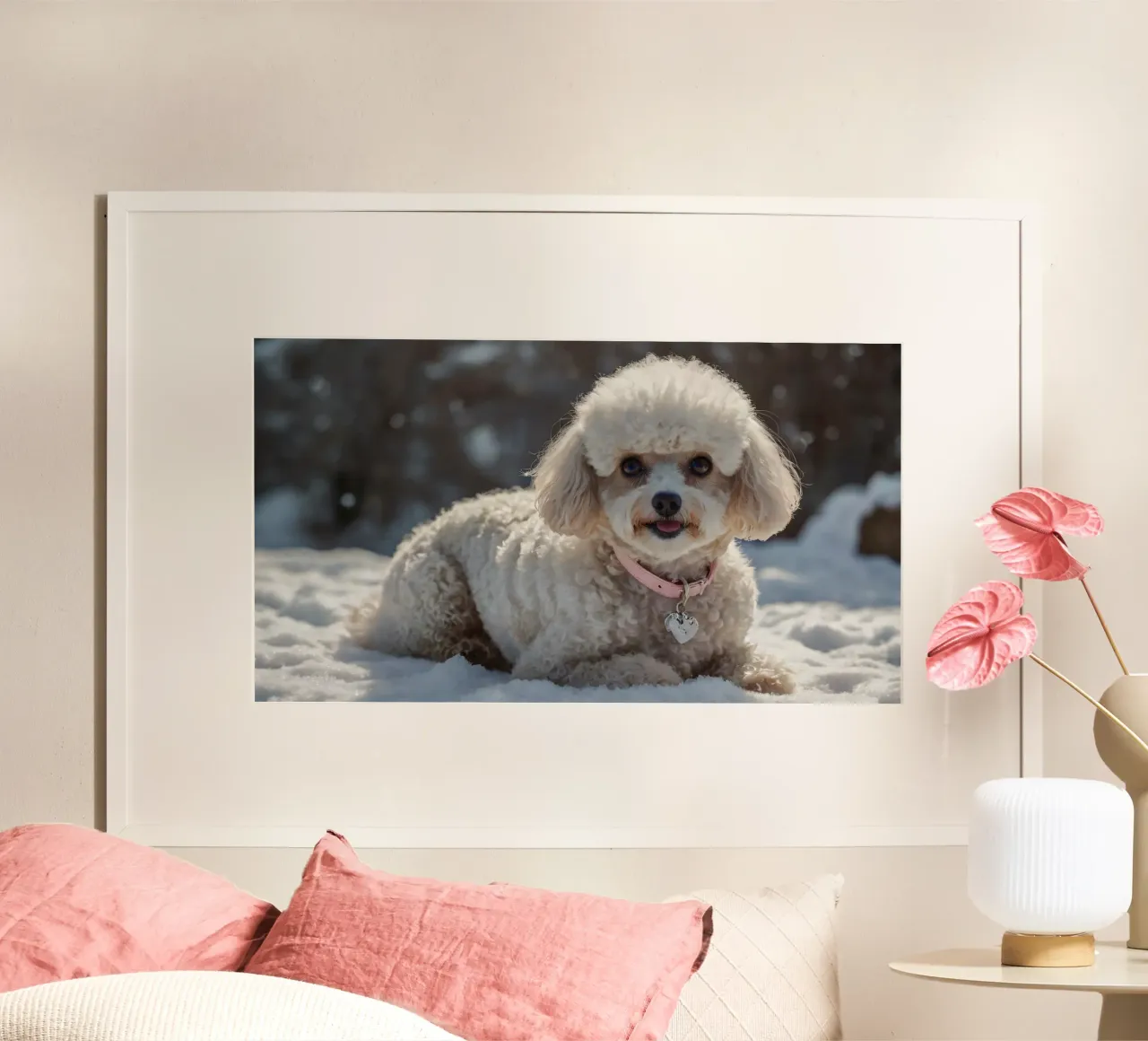 Un cane giocherellone si gode una soleggiata giornata invernale carta hahnemühle da DesignDoodle