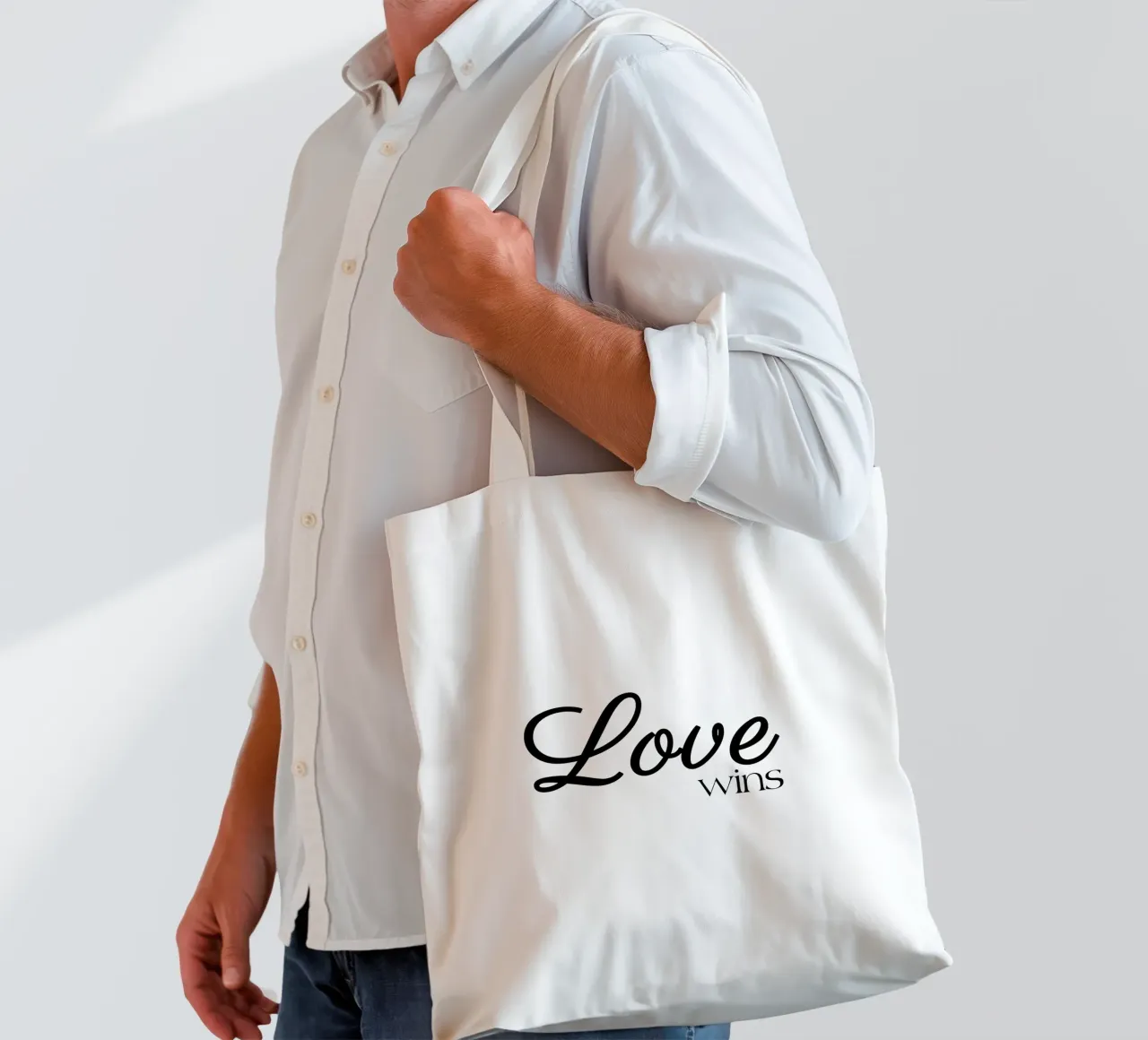 L'amore vince borsa in juta da YV TYPOGRAPHY