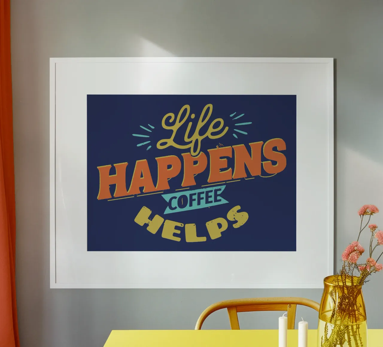 Das Leben passiert - Kaffee hilft Poster mit Holzrahmen von Gunawan Rb