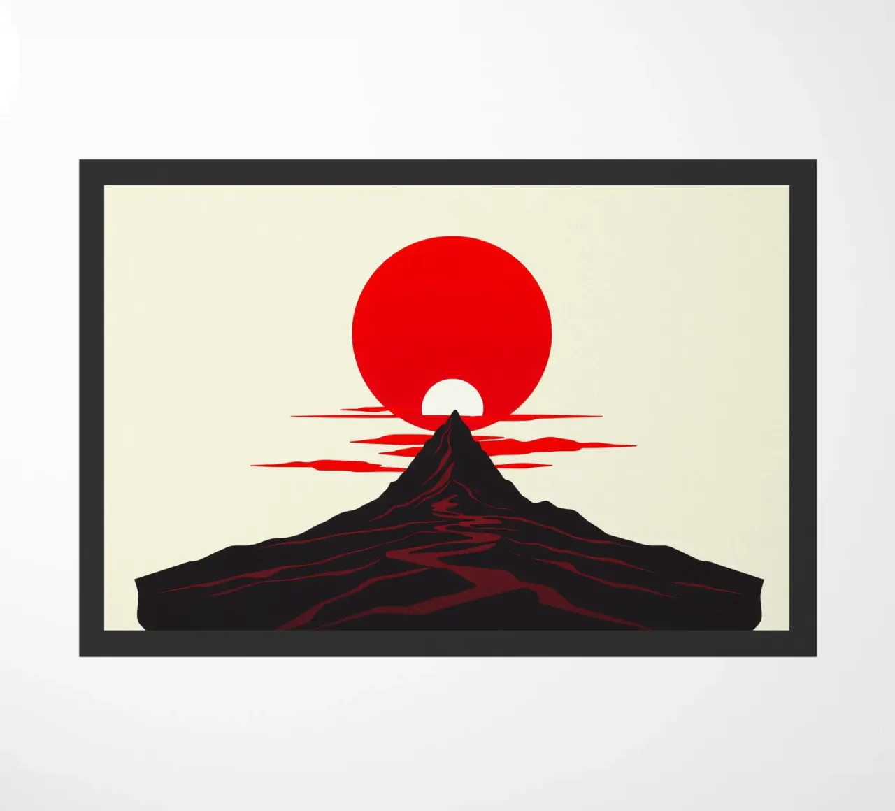 Tramonto su un drammatico paesaggio montano con un sole rosso e deciso zerbino da DesignDoodle