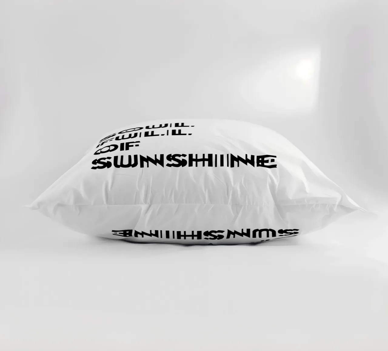 Anima piena di sole cuscino da YV TYPOGRAPHY