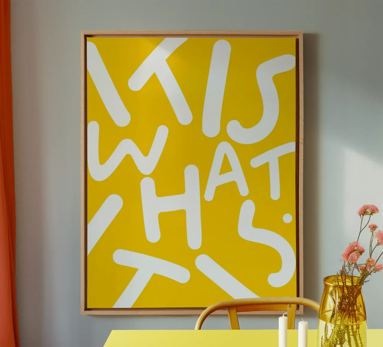 C'est ce que c'est | Typographie Lettres excentriques Jaune Citation toile avec Caisse américaine de 83oranges