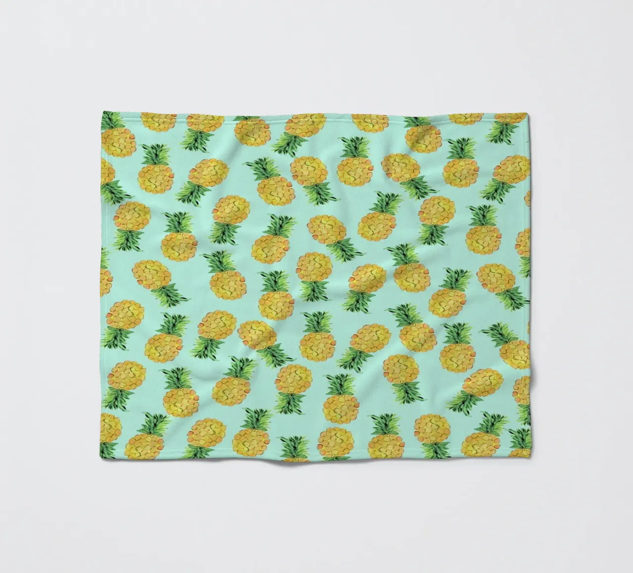 Pineapples coperta in pile da Amy Sia