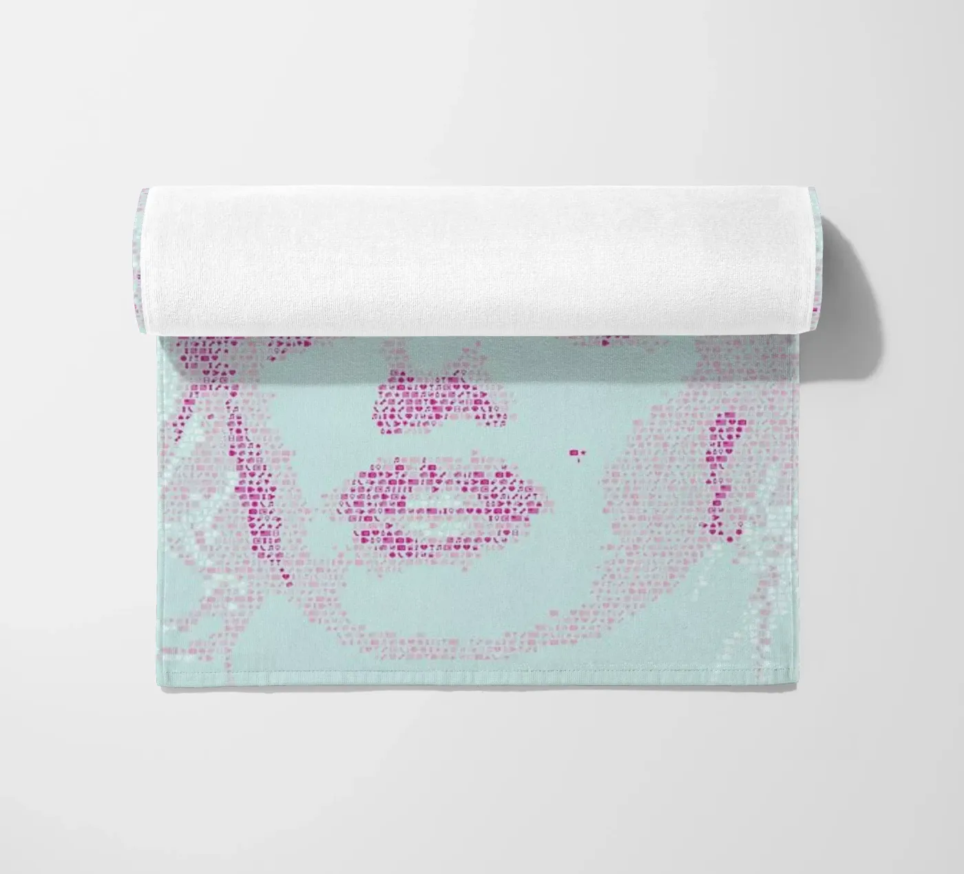 Marilyn beach towel by Viktor Hertz