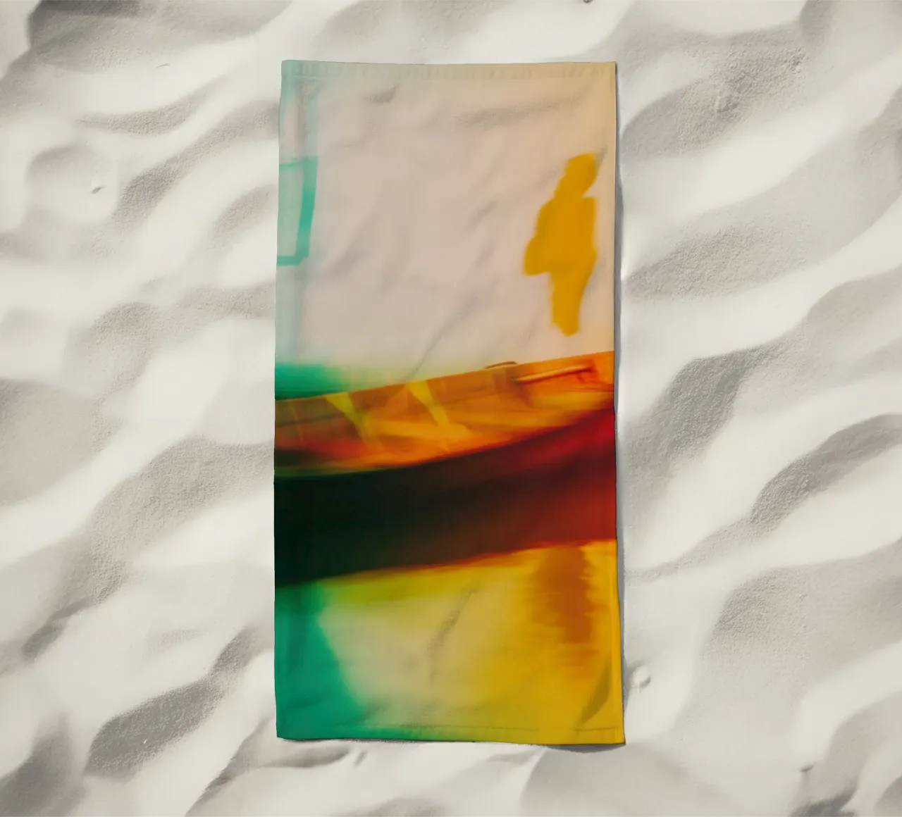 Schaduwen en reflecties van een neonboot strandhanddoek van Le Flou