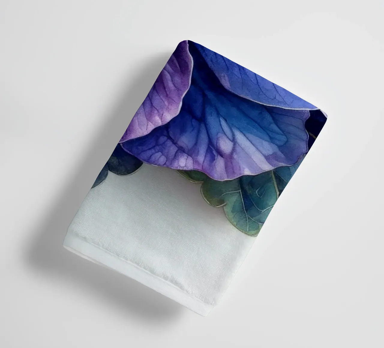 Fiore di violetta africana 4 asciugamano da bagno da Bold Blooms