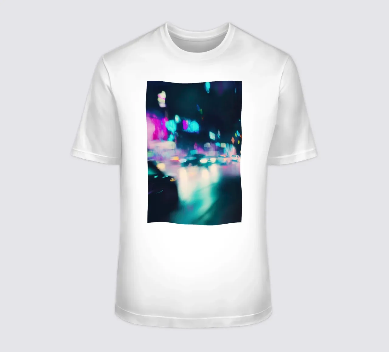 Notte elettrica in un vicolo retrò t-shirt da Le Flou