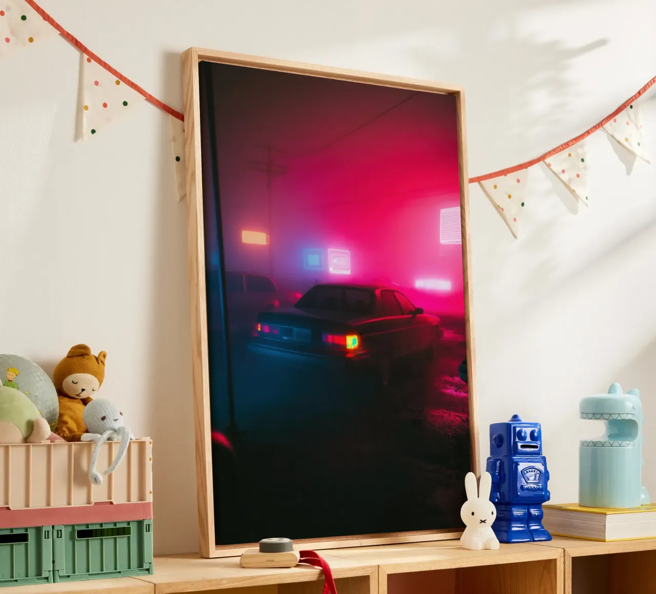 Fuga urbana sotto le luci al neon tela con Cornice a cassetta da Le Flou
