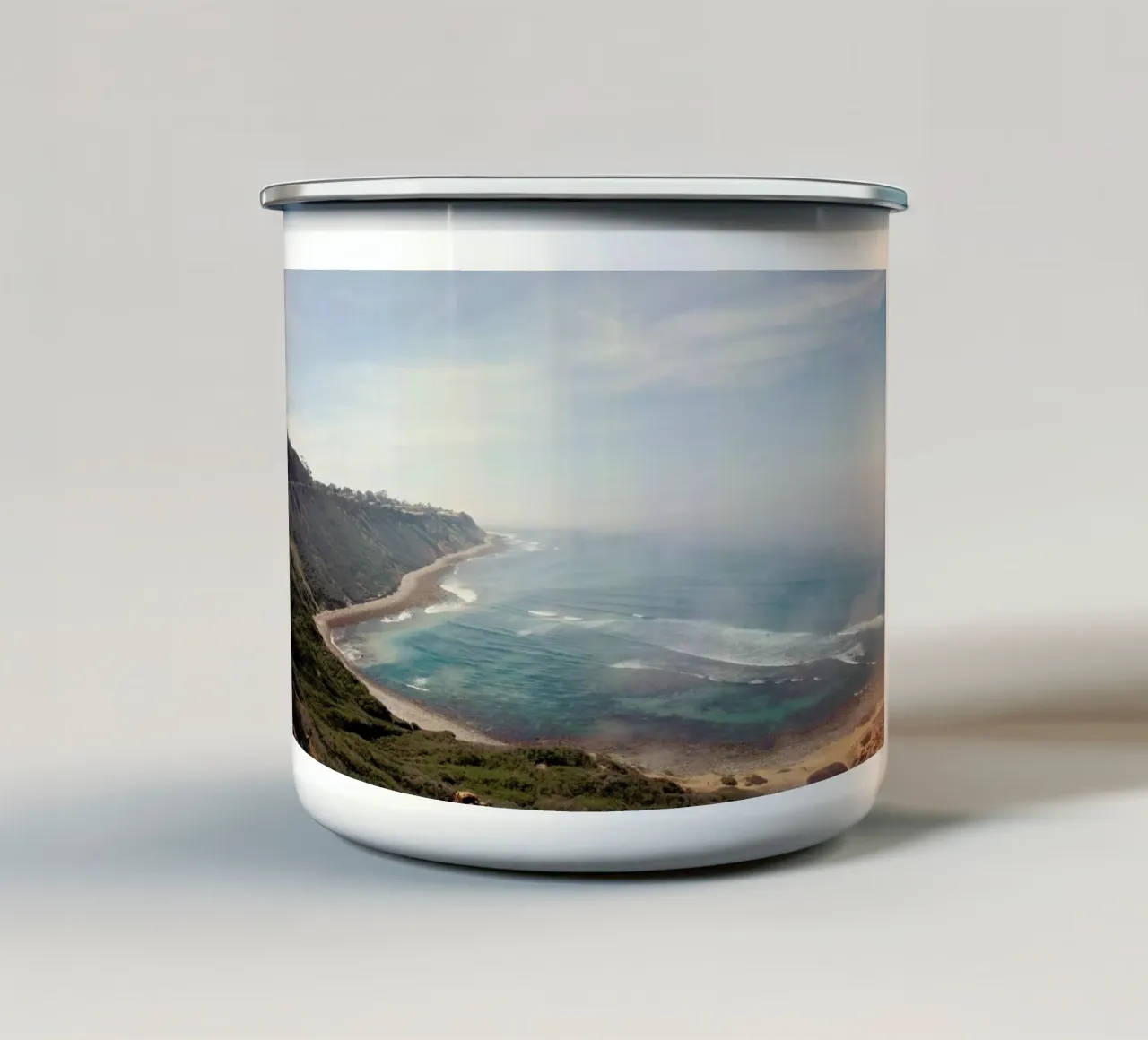 California Coast tazza in smalto da Catherine McDonald