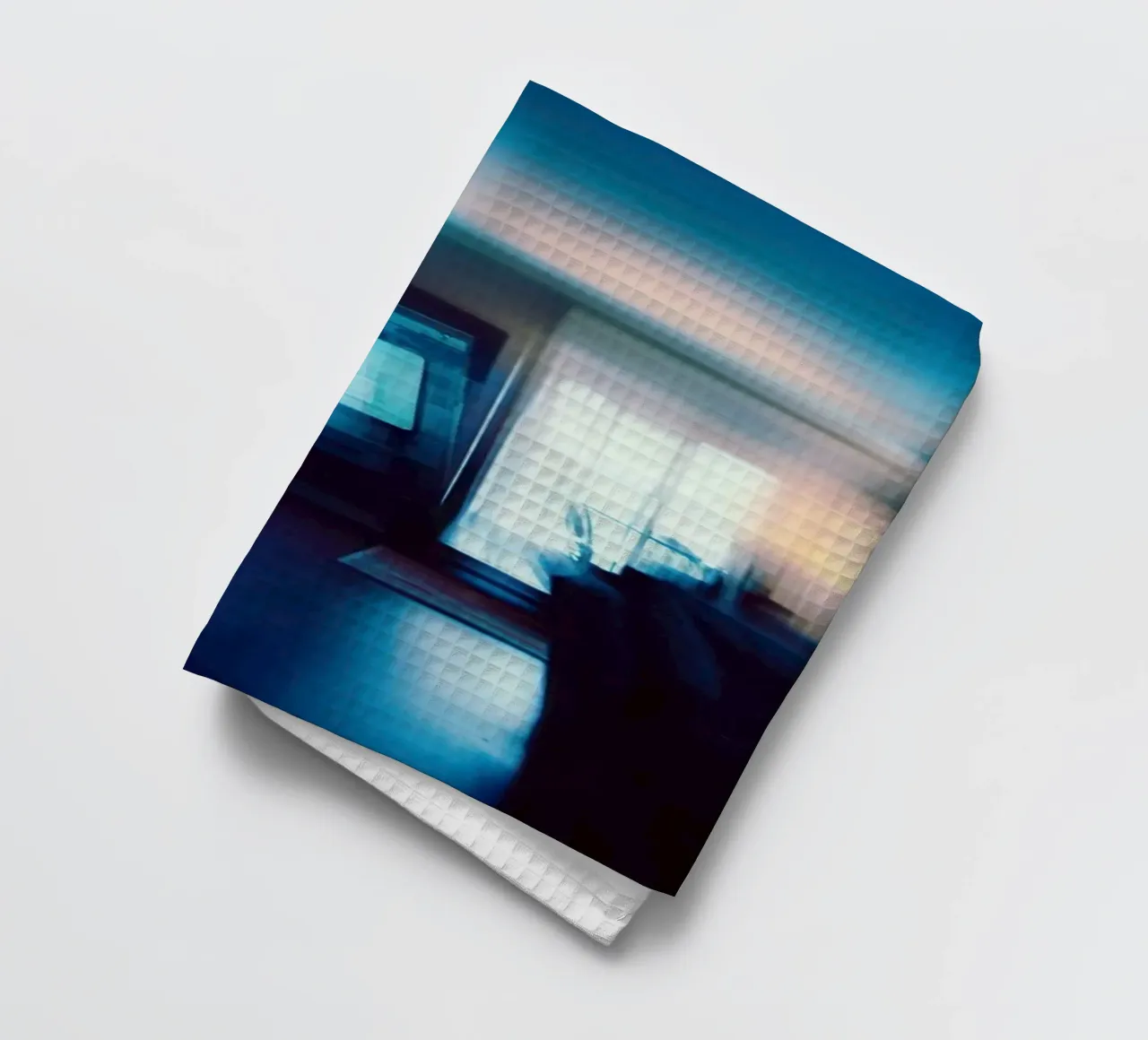 Douceur et mystère dans un intérieur bleuté torchon de Le Flou