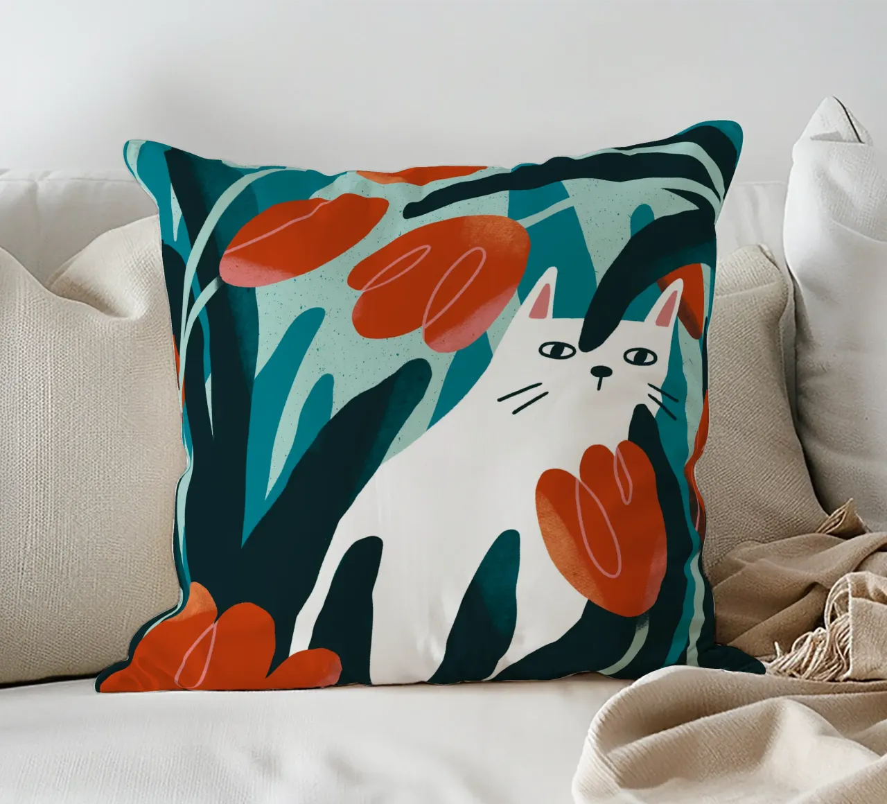 Cat and Tulips cuscino da sashakolesnik