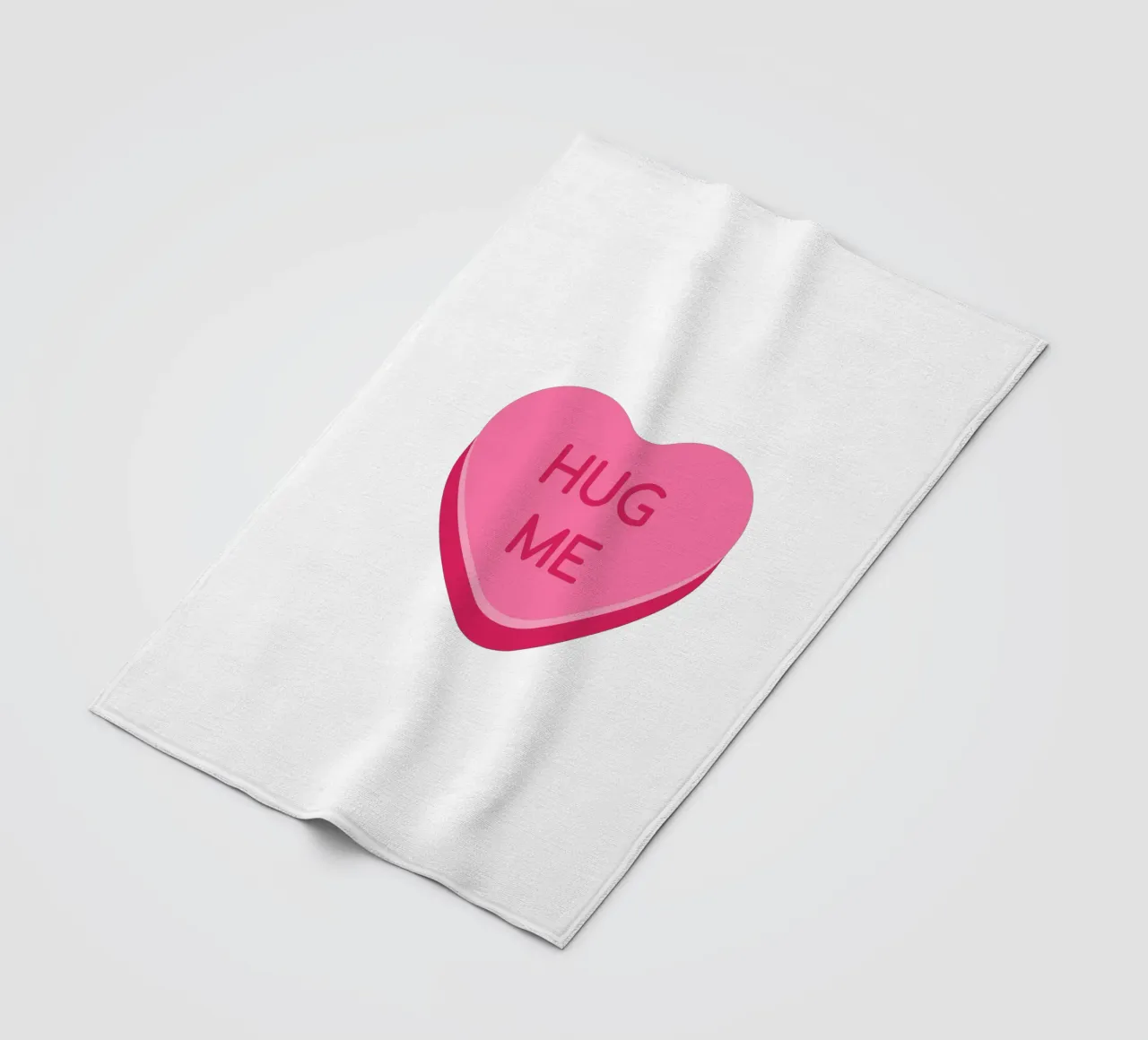 Cuore di caramella coperta in pile da Studio Mooodz