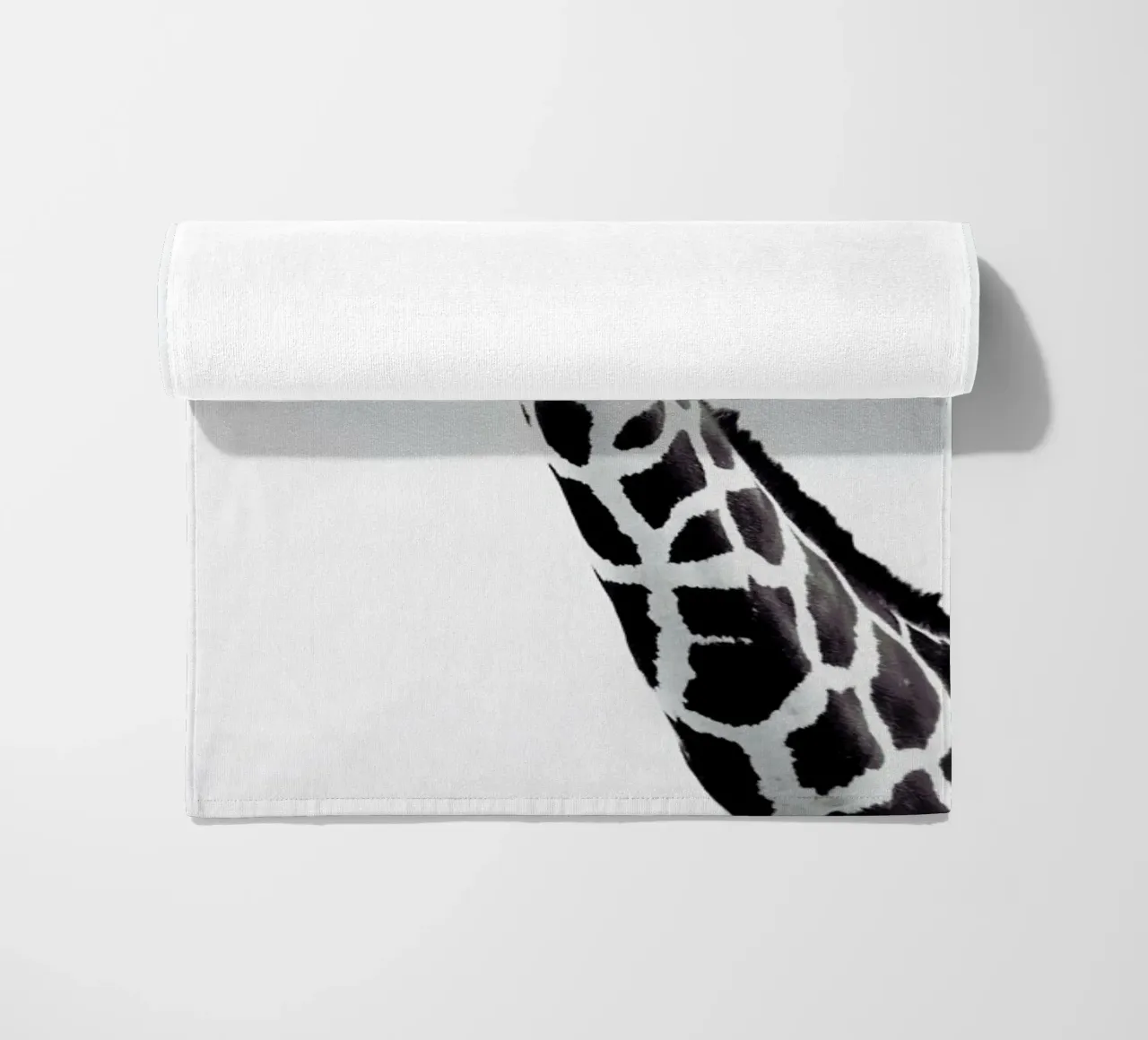 Giraffe telo mare da Monika Strigel