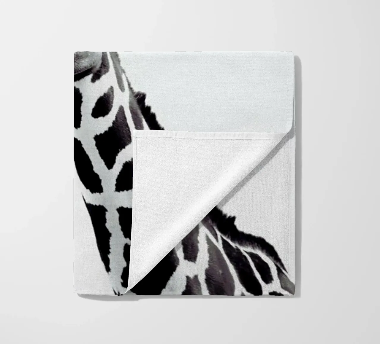 Giraffe telo mare da Monika Strigel