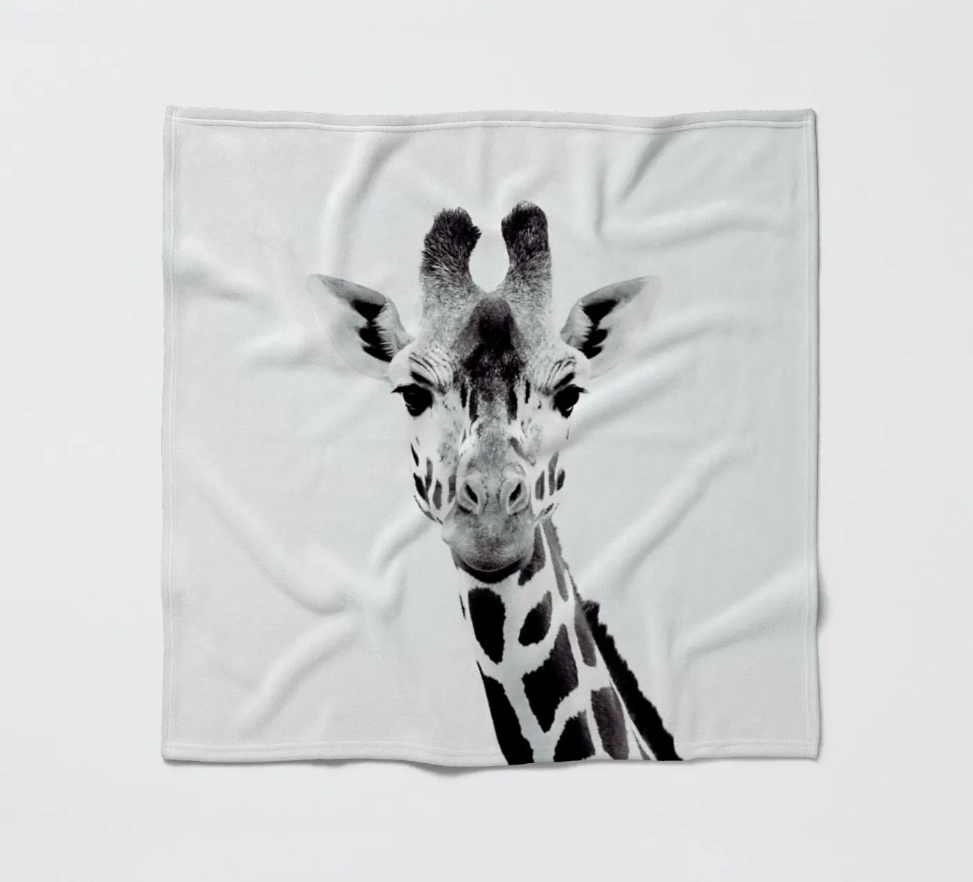 Giraffe Fleecedecke von Monika Strigel
