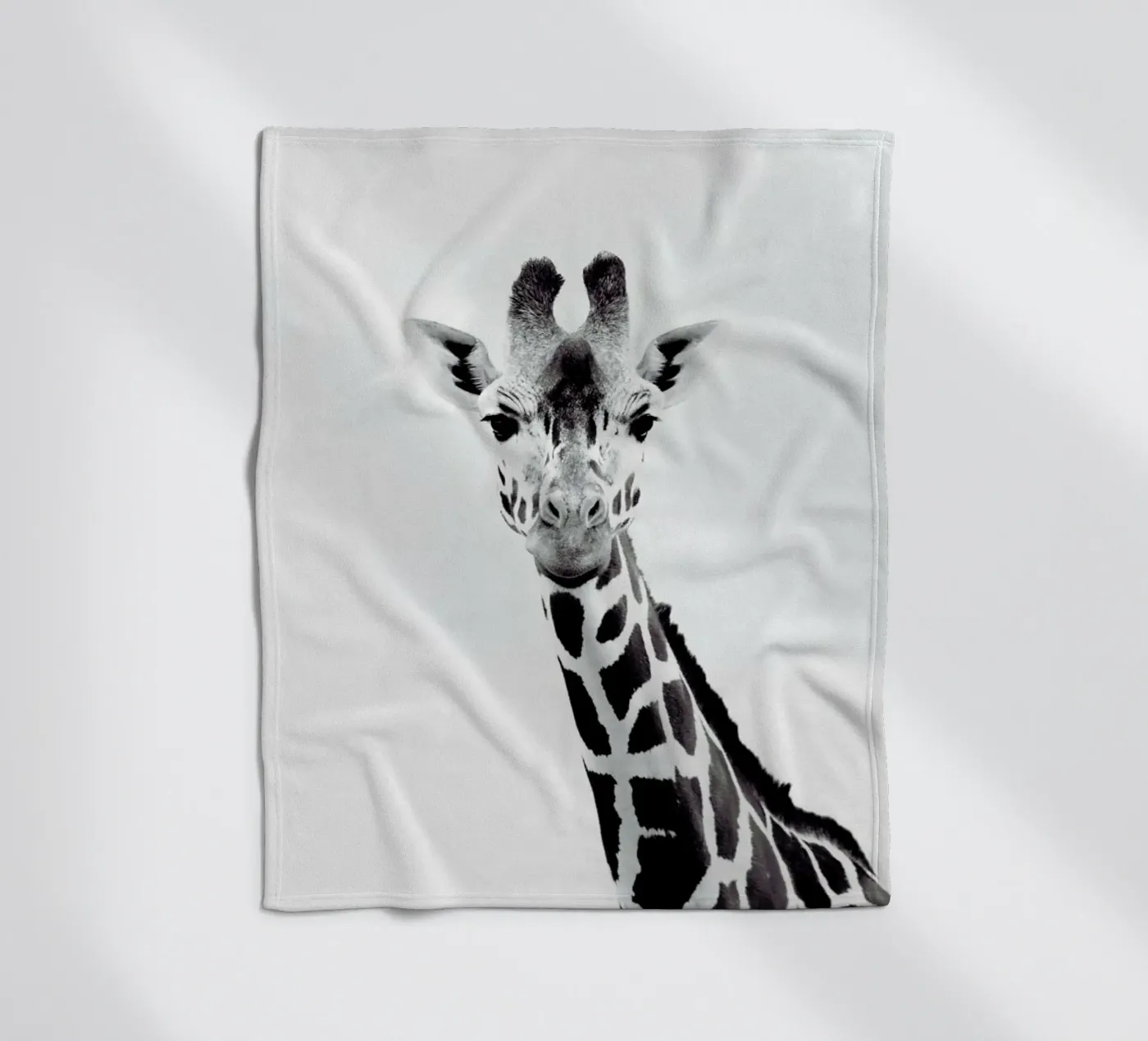 Giraffe Fleecedecke von Monika Strigel