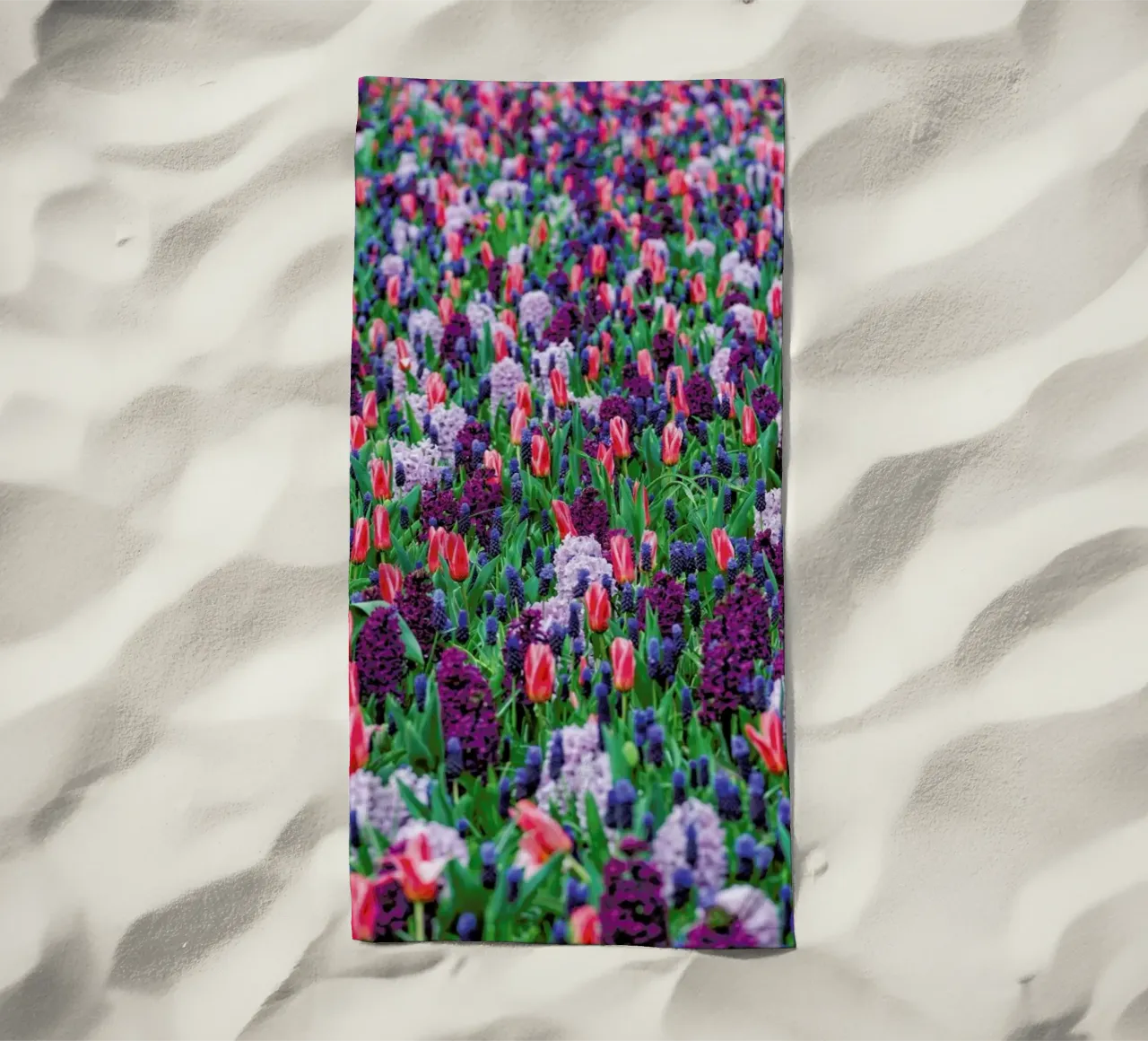 Tulip Field Purple telo mare da Curious Collections by Marielle Leenders